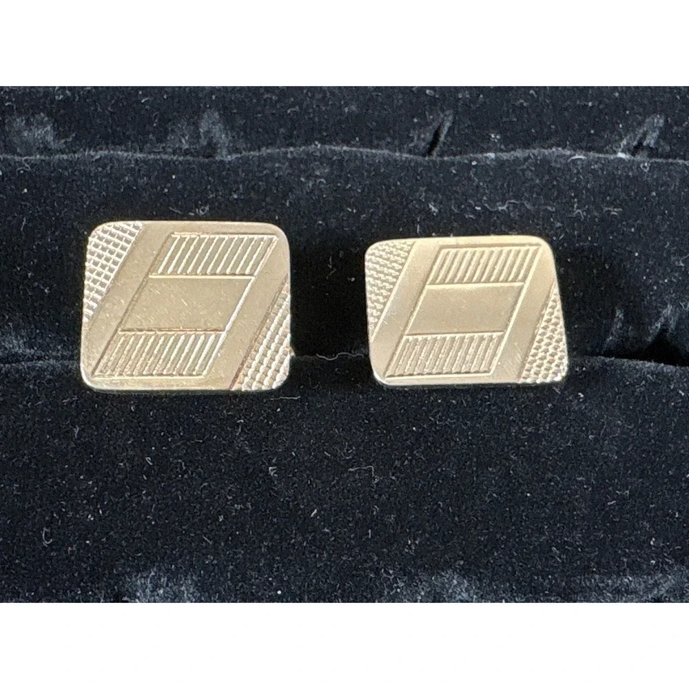 Vintage Gold Tone Rectangular Geometric Engine Turned Toggle Back Cufflinks